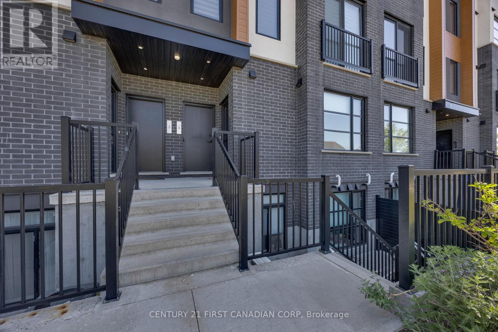 7 - 3900 Savoy Street Property Photo 4