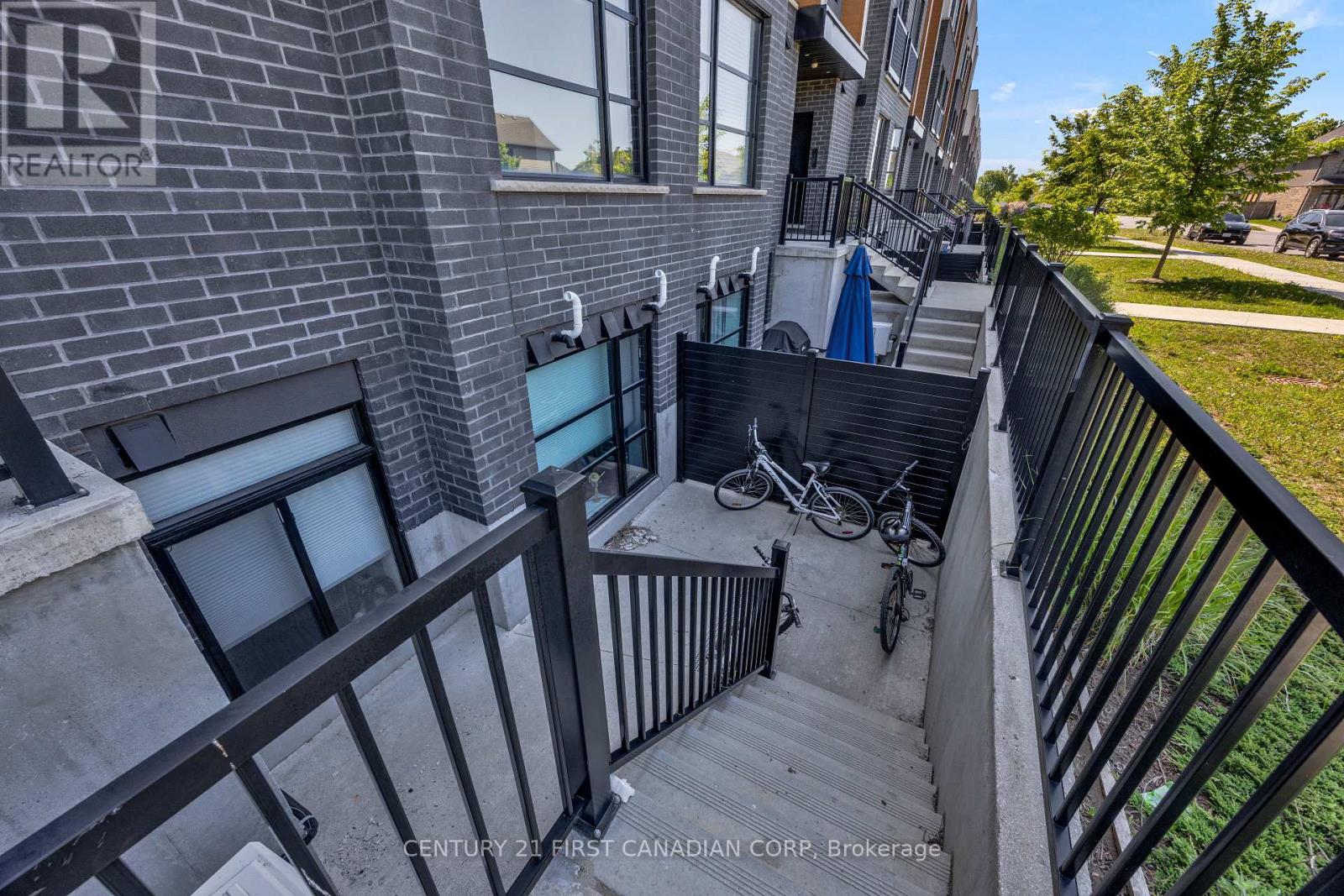 7 - 3900 Savoy Street Property Photo 7