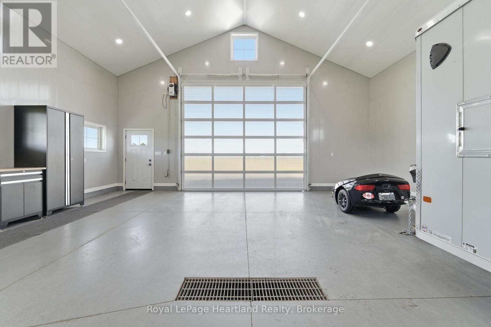5434 7th Line Property Photo 48