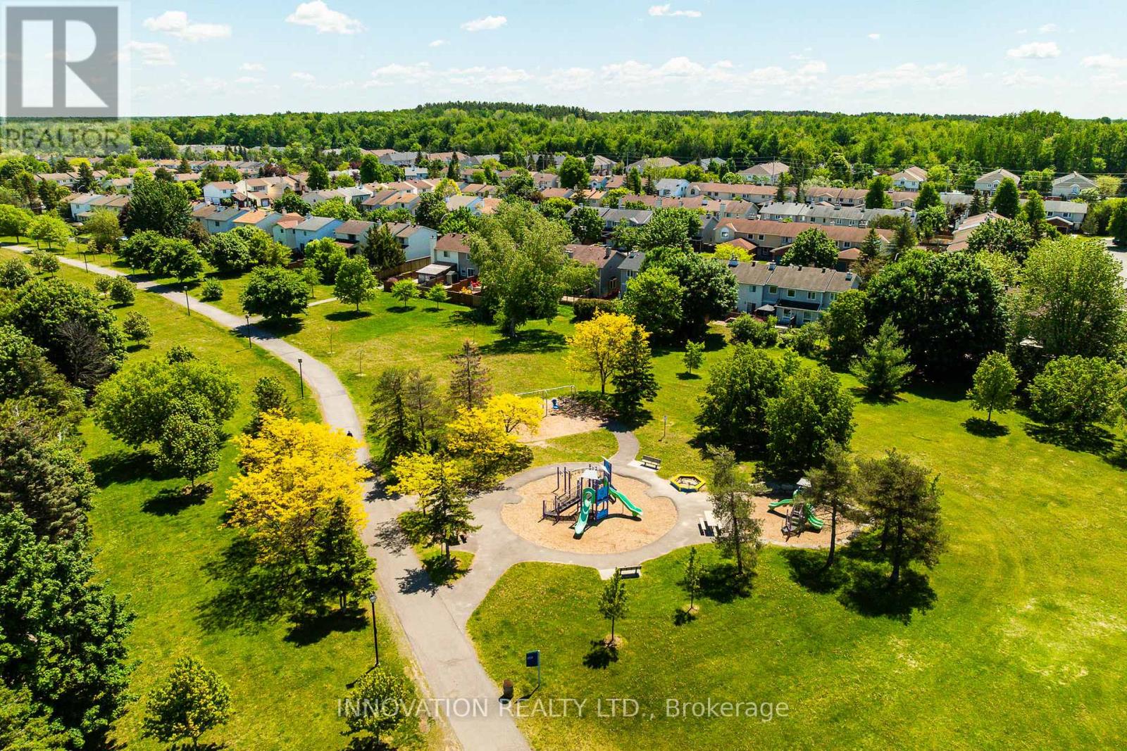 58 - 122 Castlegreen Private Property Photo 17