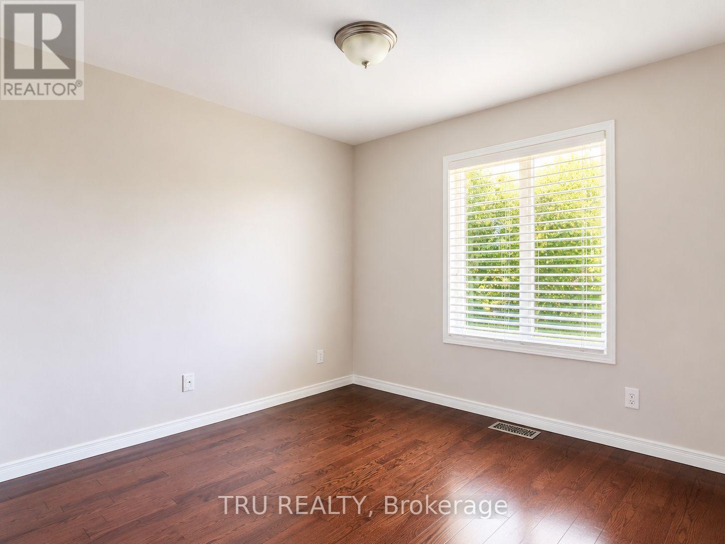 2315 Laval Street Property Photo 16