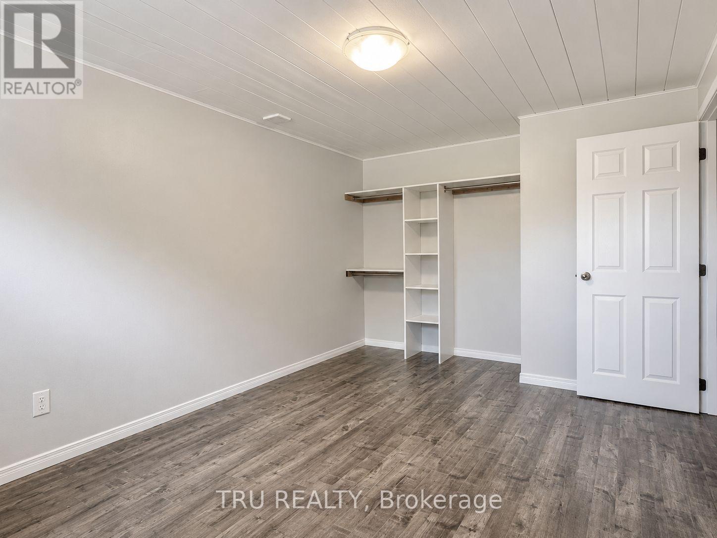 2315 Laval Street Property Photo 25