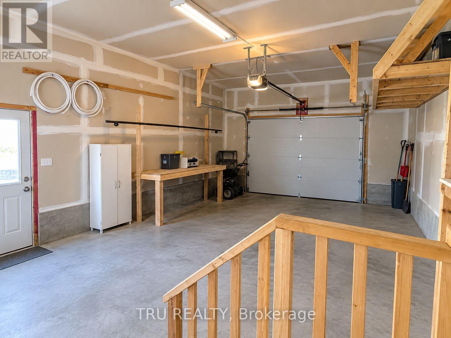 2315 Laval Street Property Photo 30