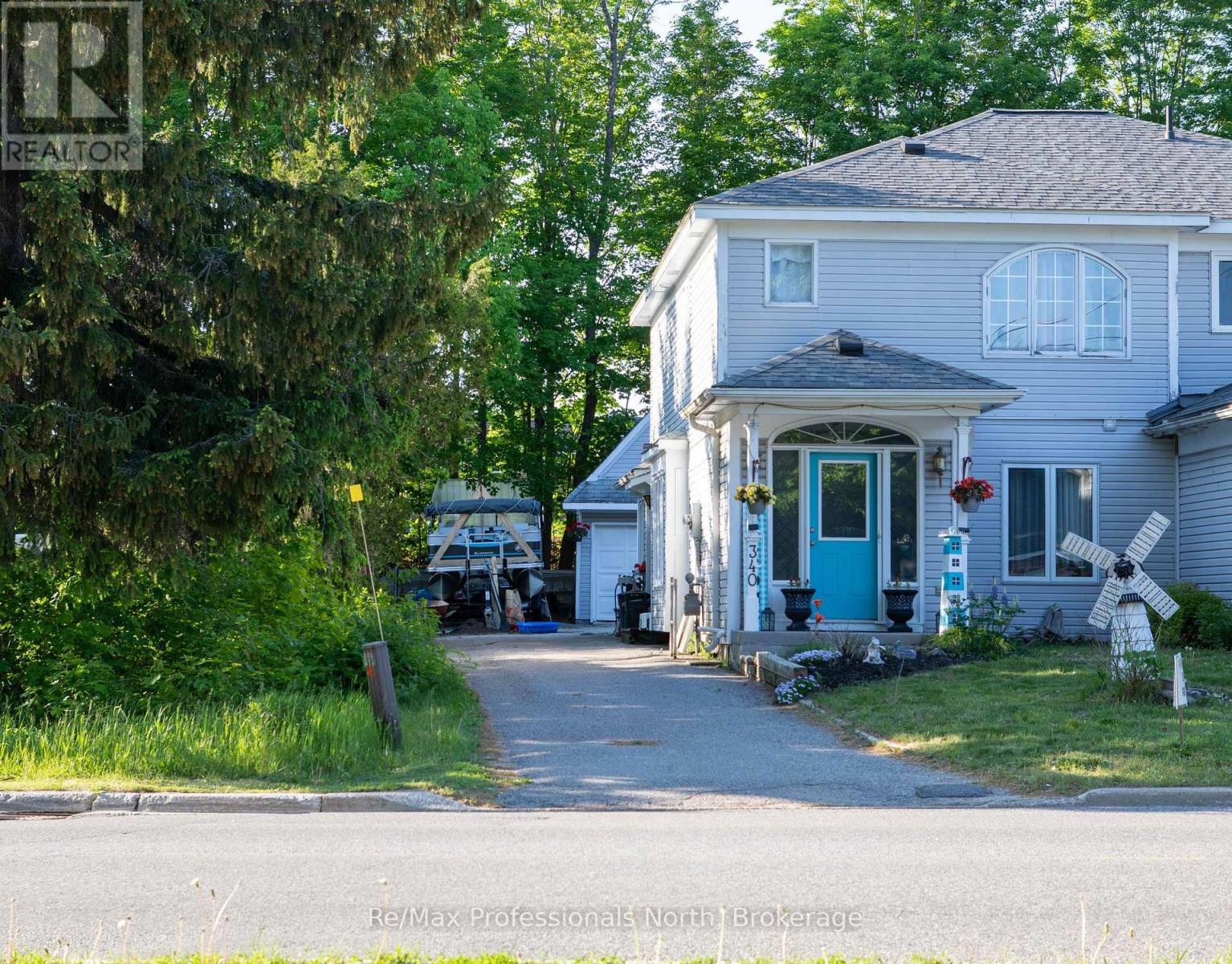 340 James Street W Property Photo 2