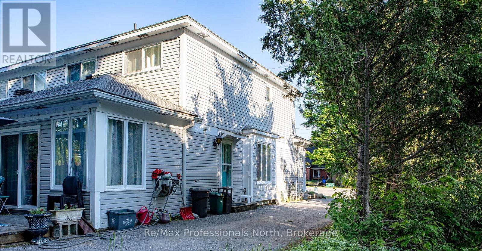340 James Street W Property Photo 3
