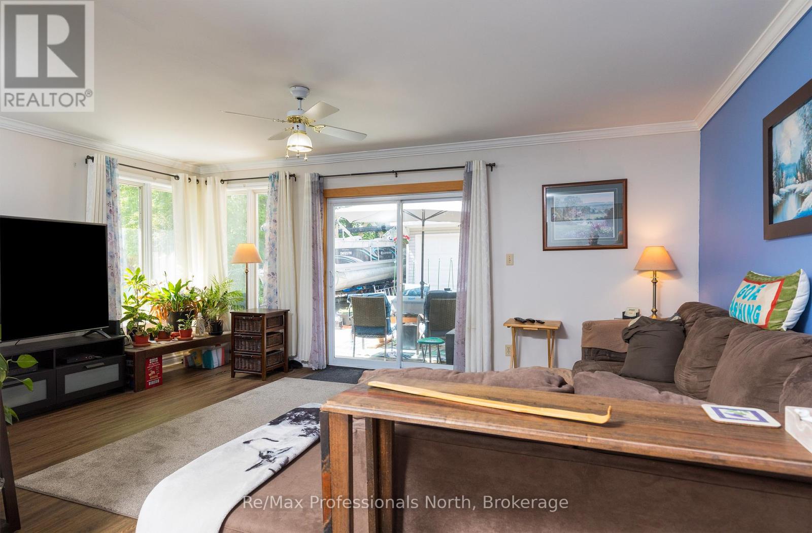 340 James Street W Property Photo 13