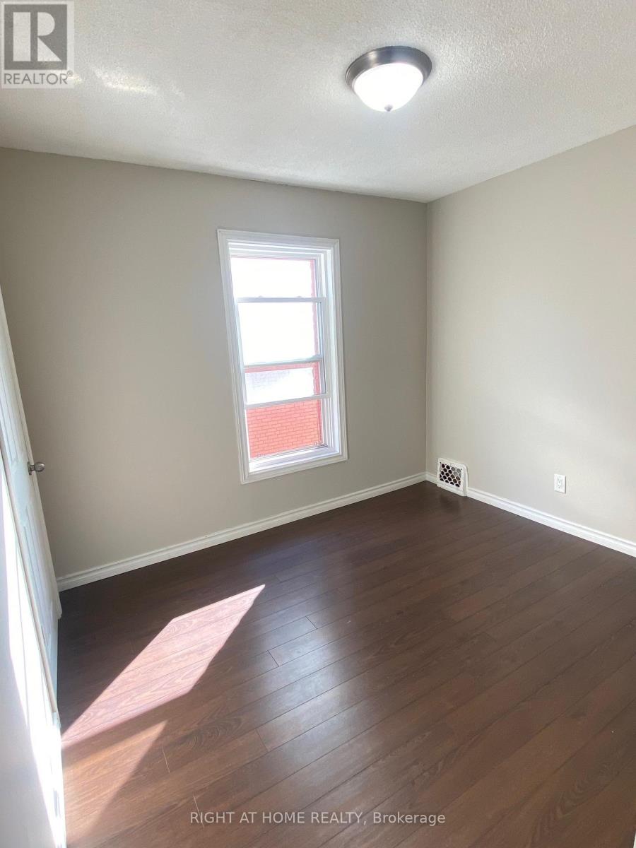 60 Arthur Avenue N Property Photo 12