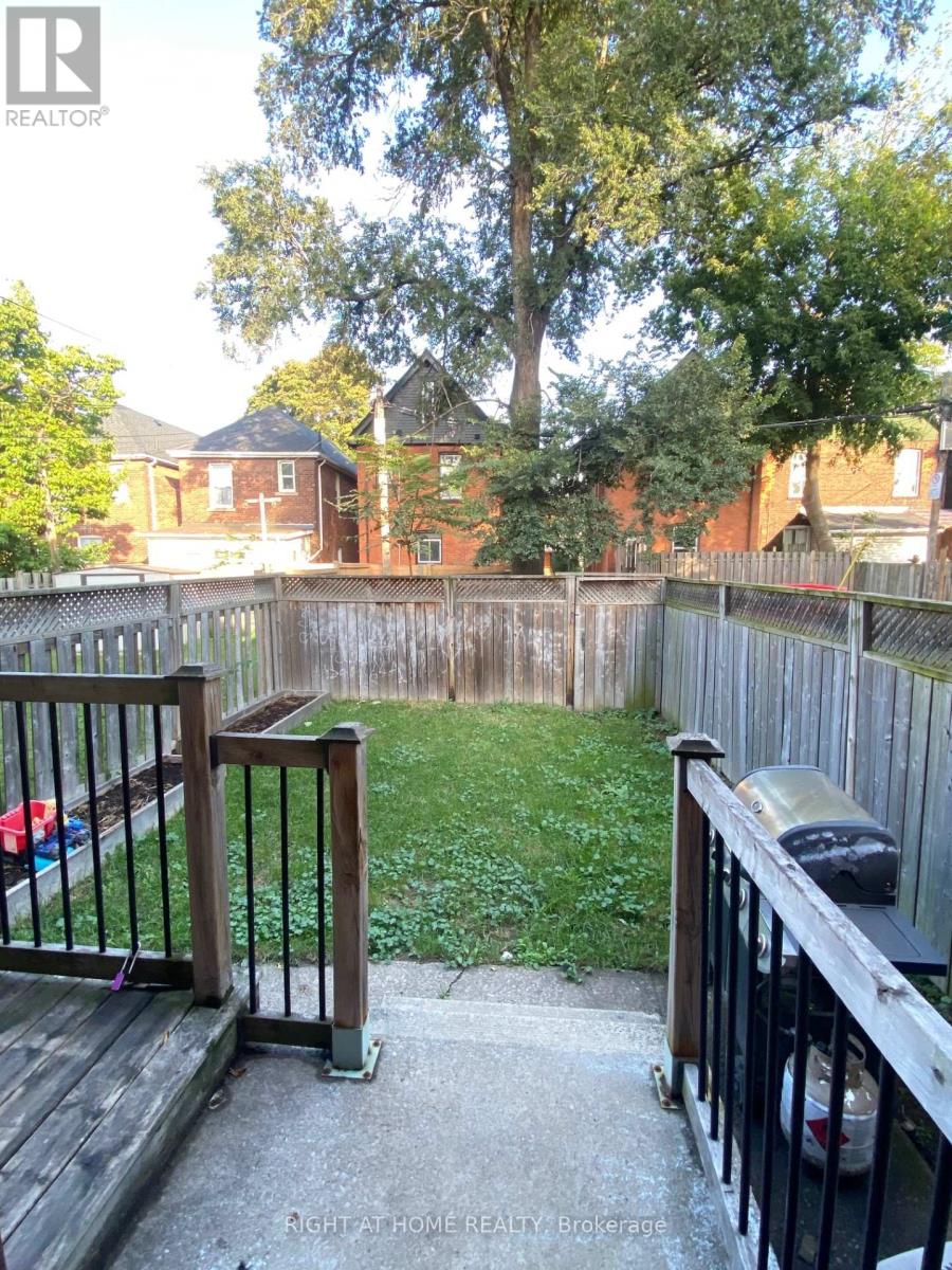 60 Arthur Avenue N Property Photo 18
