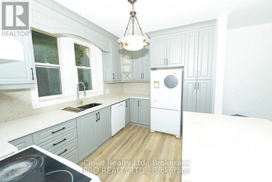 81 Florence Avenue Property Photo 2