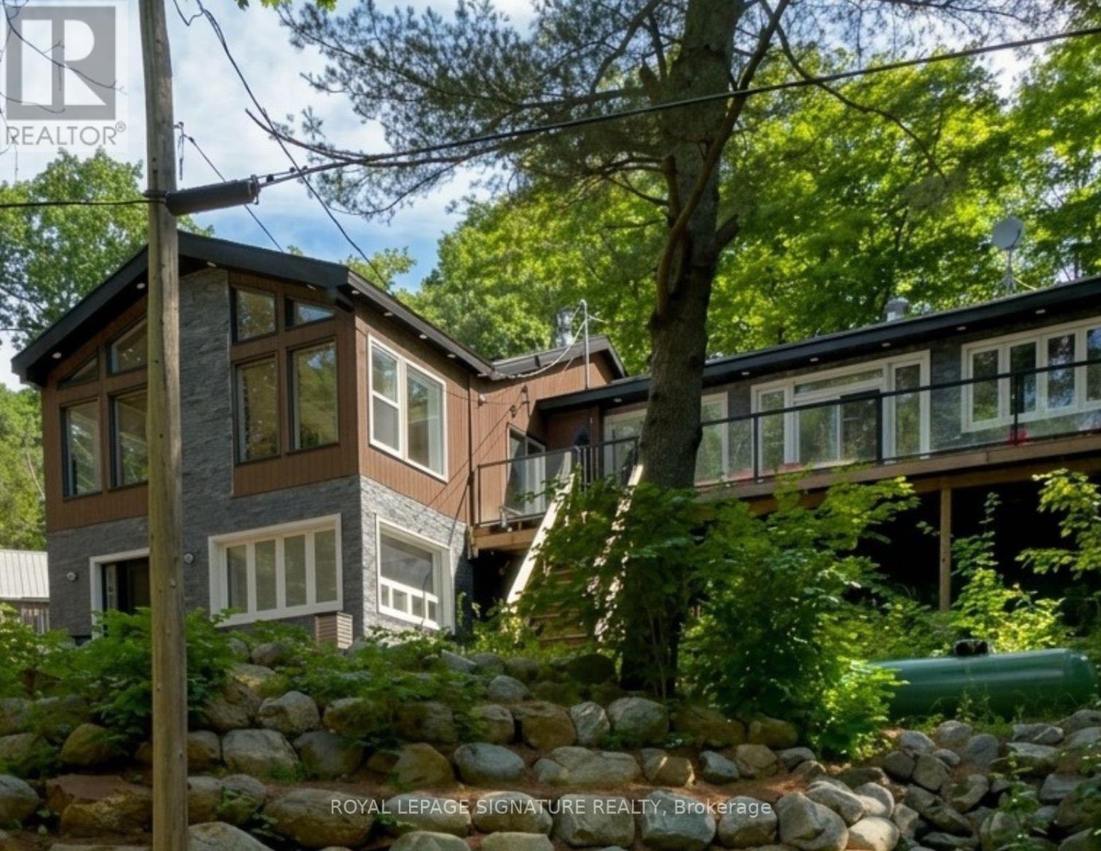 613 Long Lake Road Property Photo 1