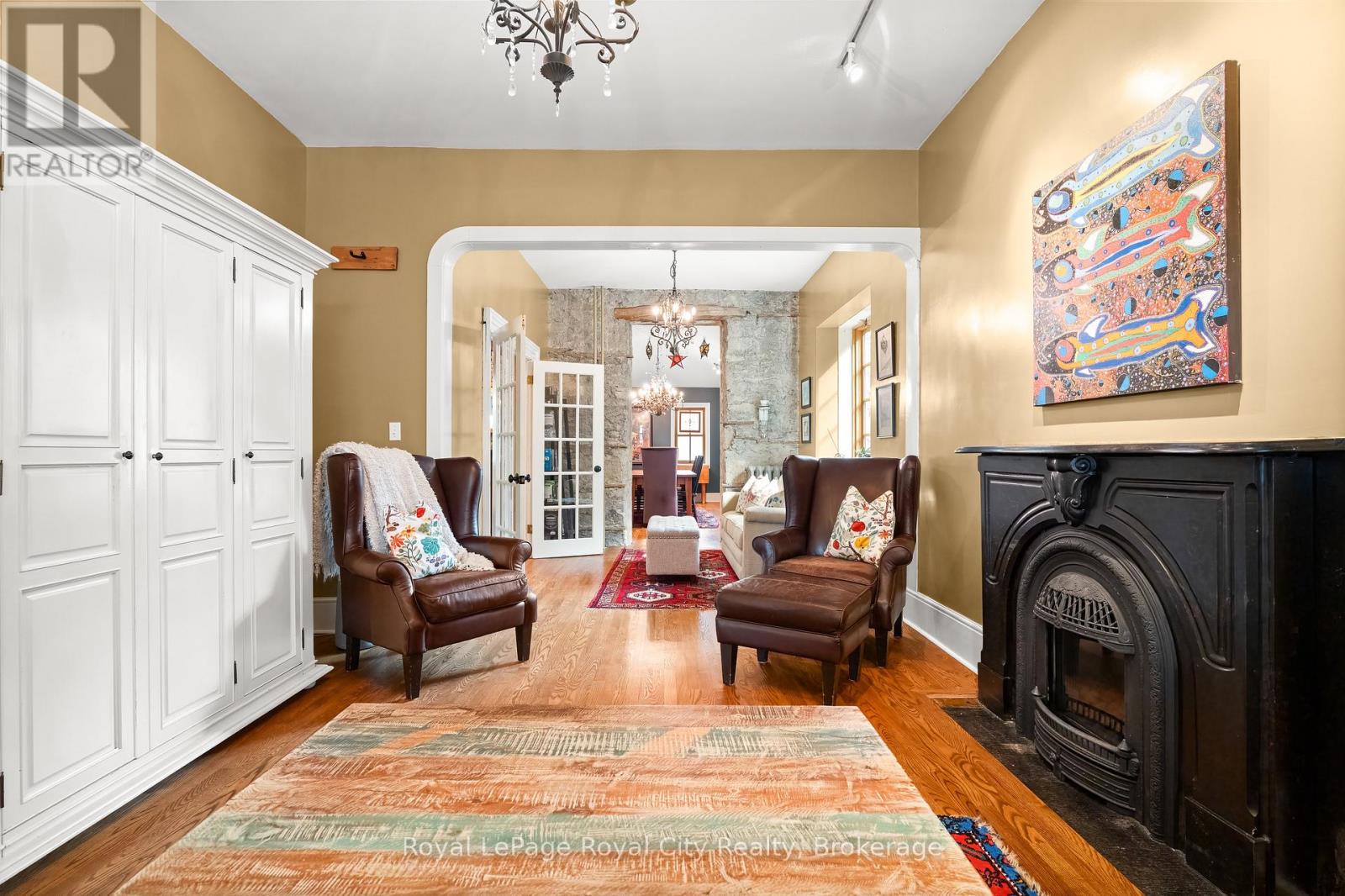 19 London Road E Property Photo 12