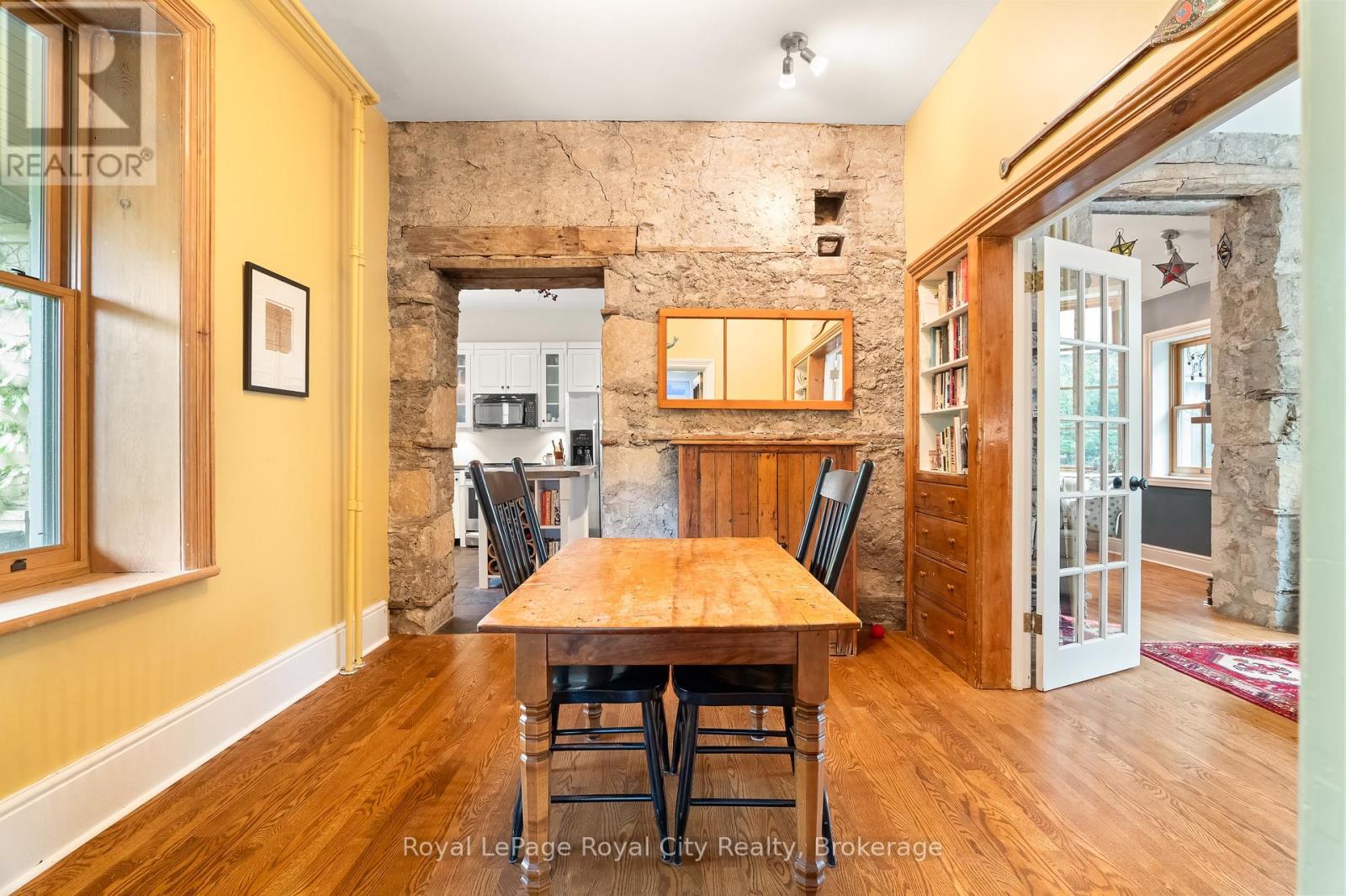 19 London Road E Property Photo 26