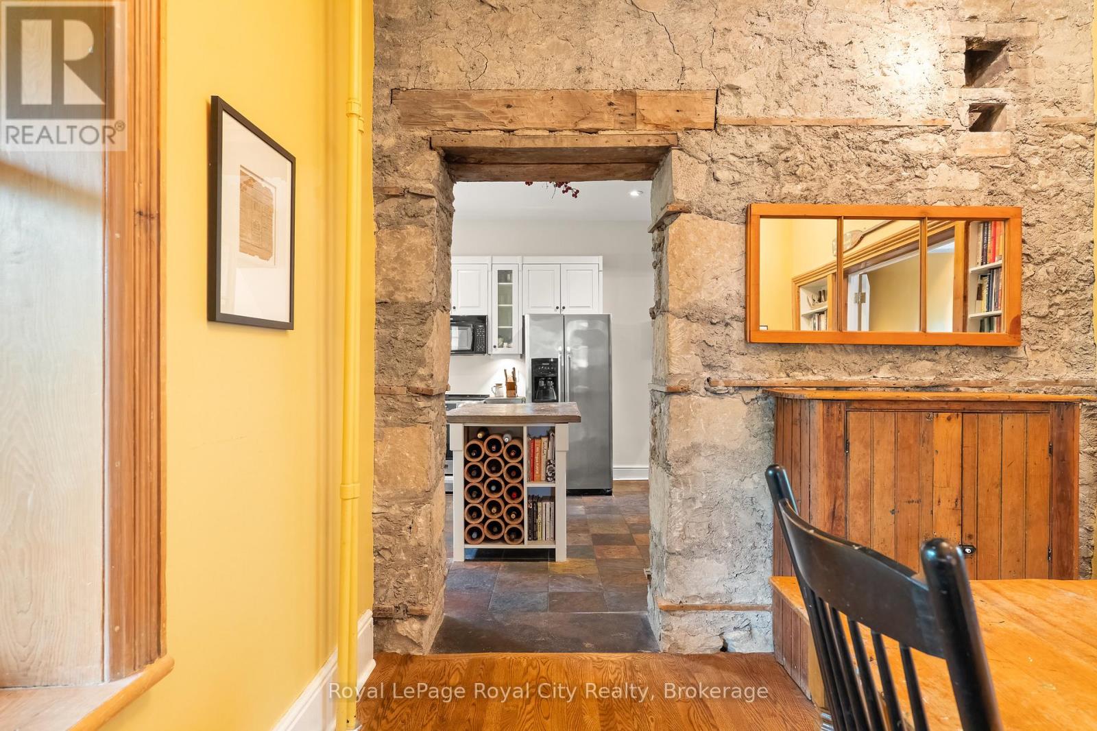 19 London Road E Property Photo 27