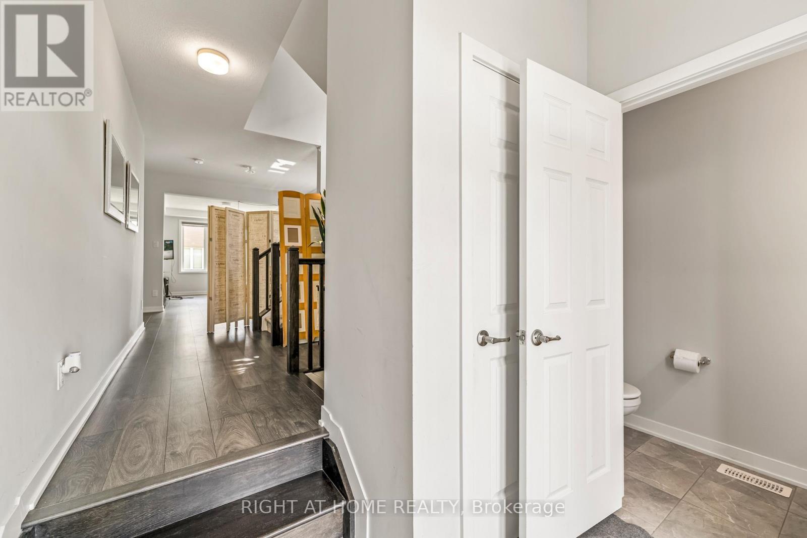 221 Billrian Crescent Property Photo 3