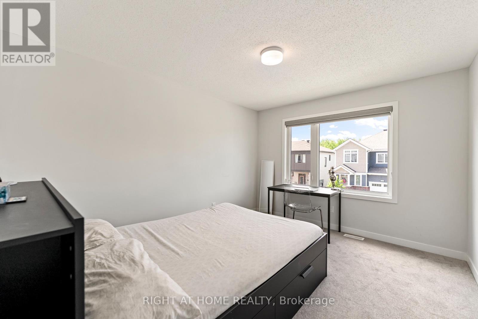 221 Billrian Crescent Property Photo 21