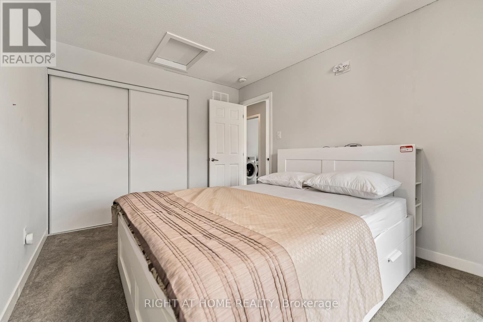221 Billrian Crescent Property Photo 25