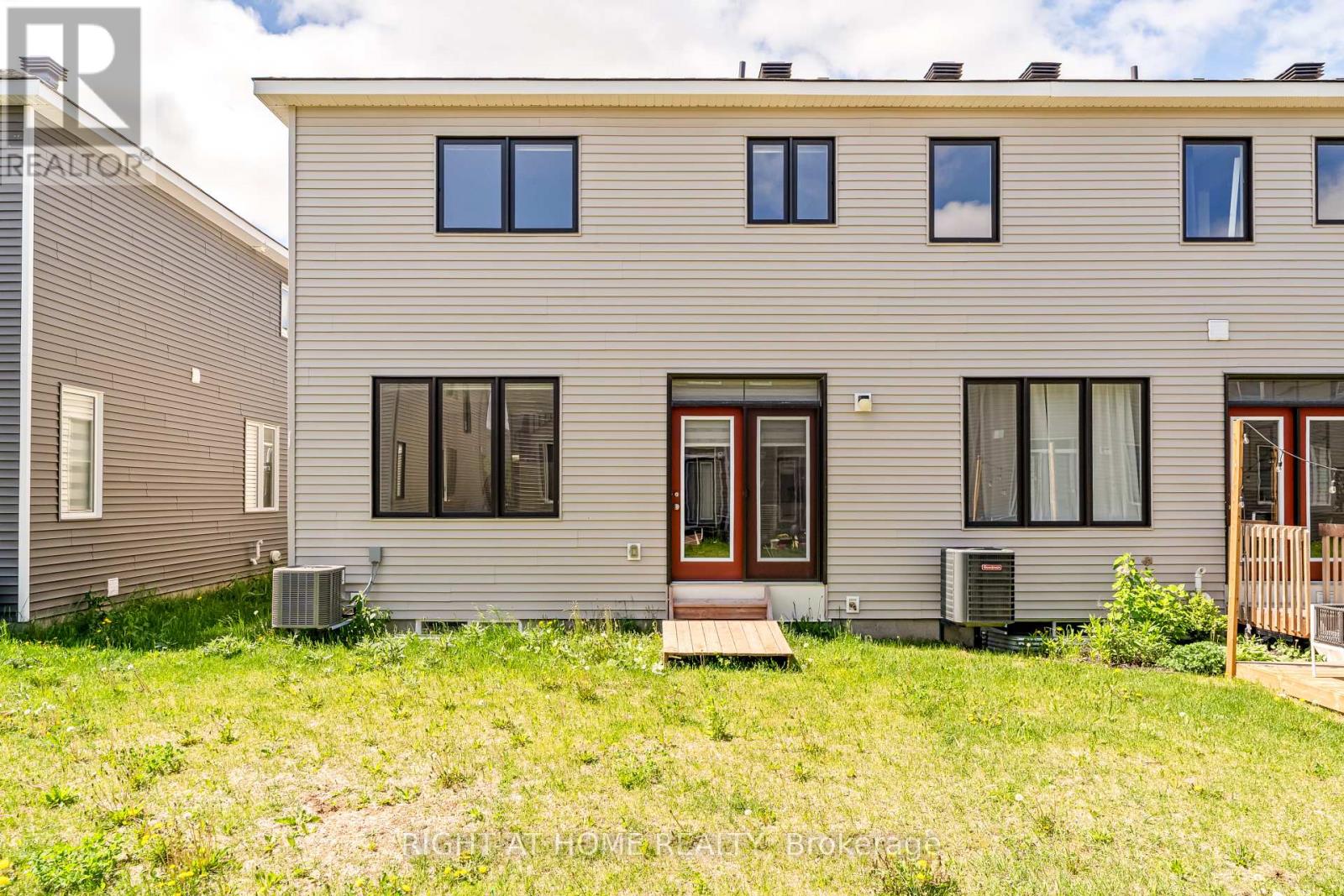 221 Billrian Crescent Property Photo 35
