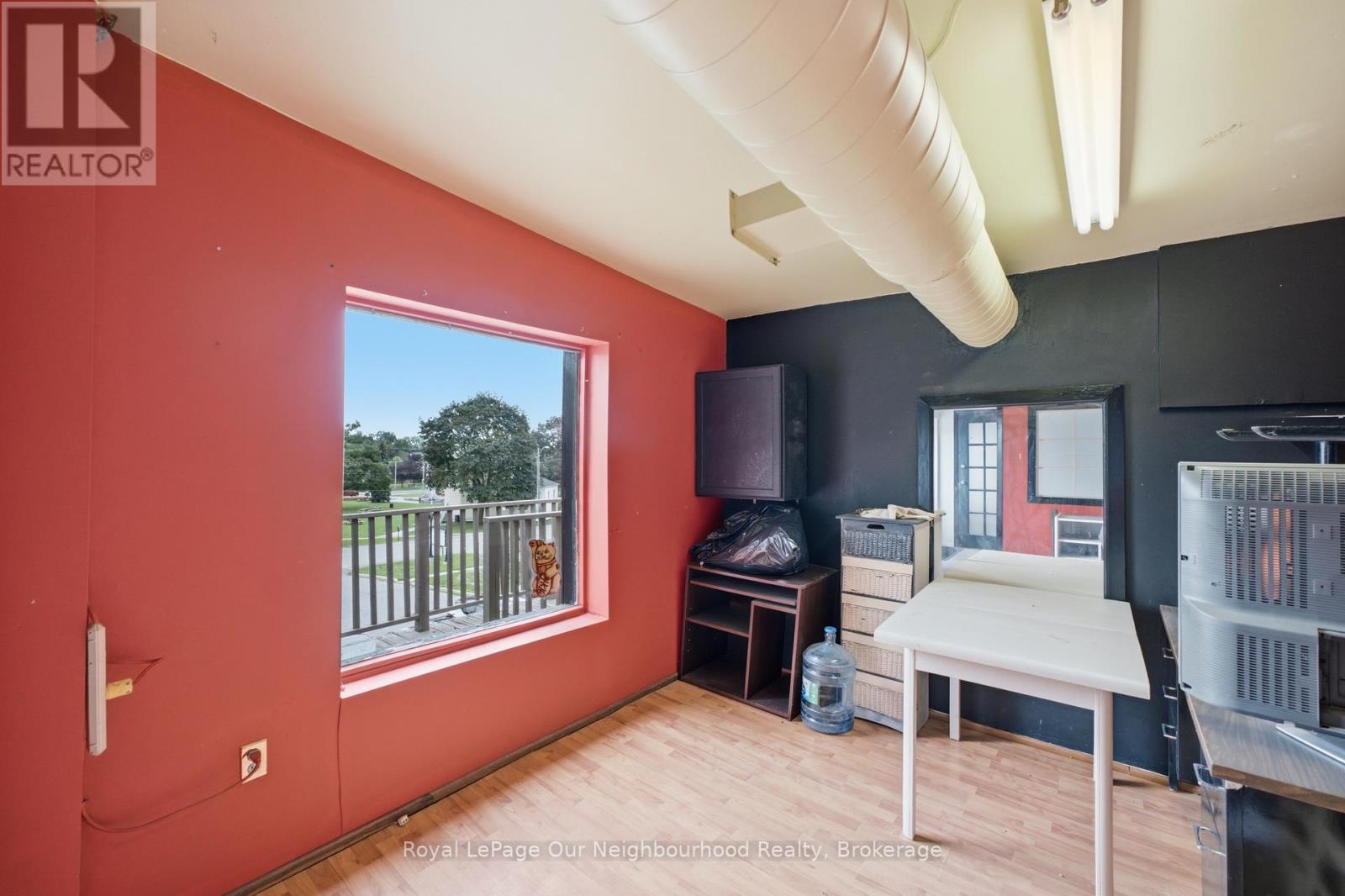 #9 - 41 John Street Property Photo 11