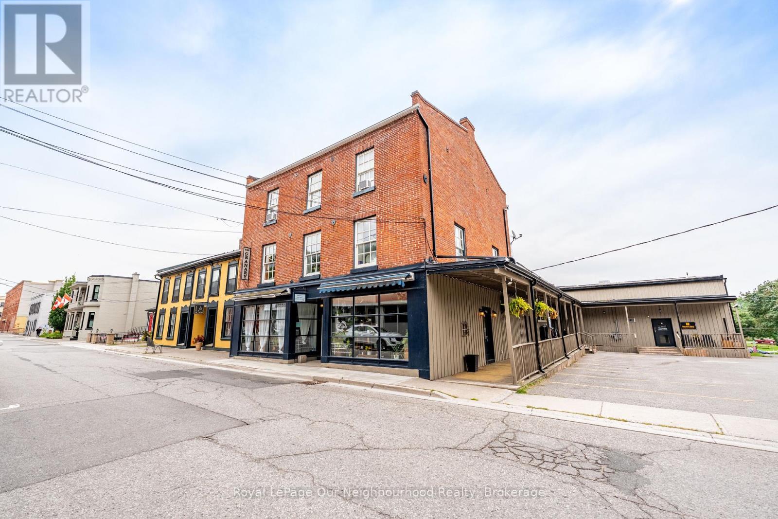#9 - 41 John Street Property Photo 18