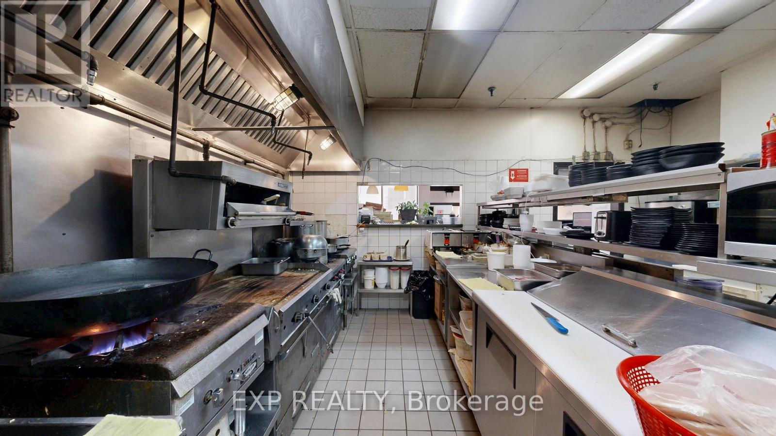 L10 - 186 King Street Property Photo 11