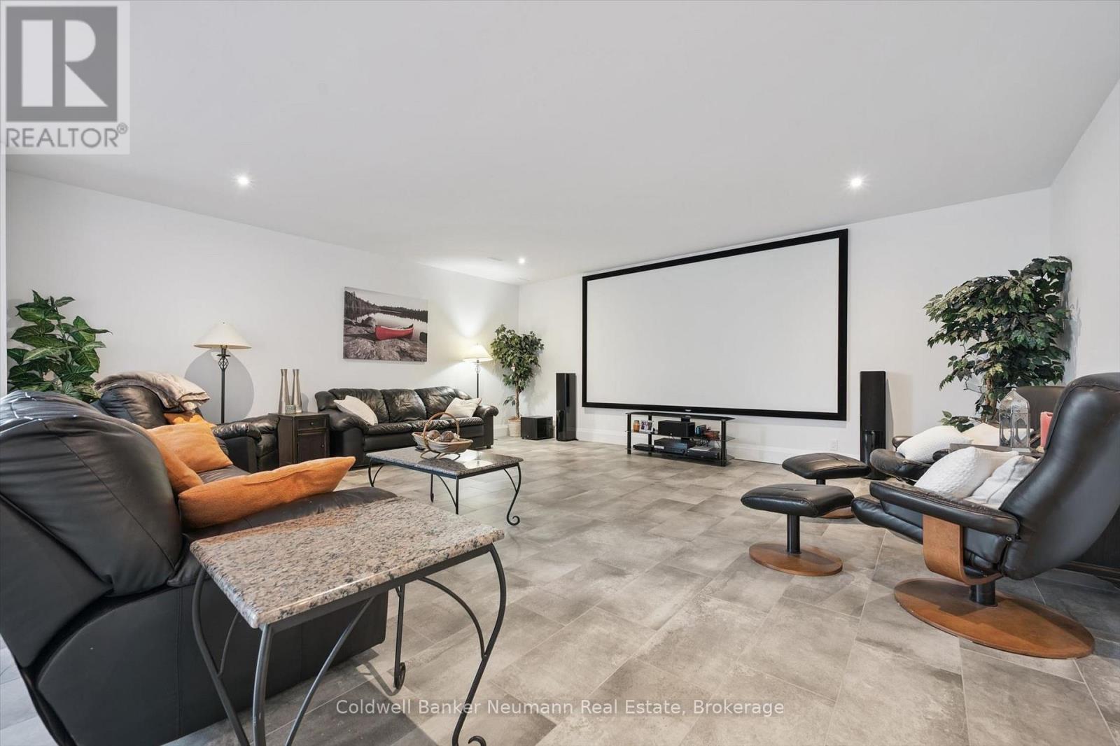 5523 Fourth Line Property Photo 29