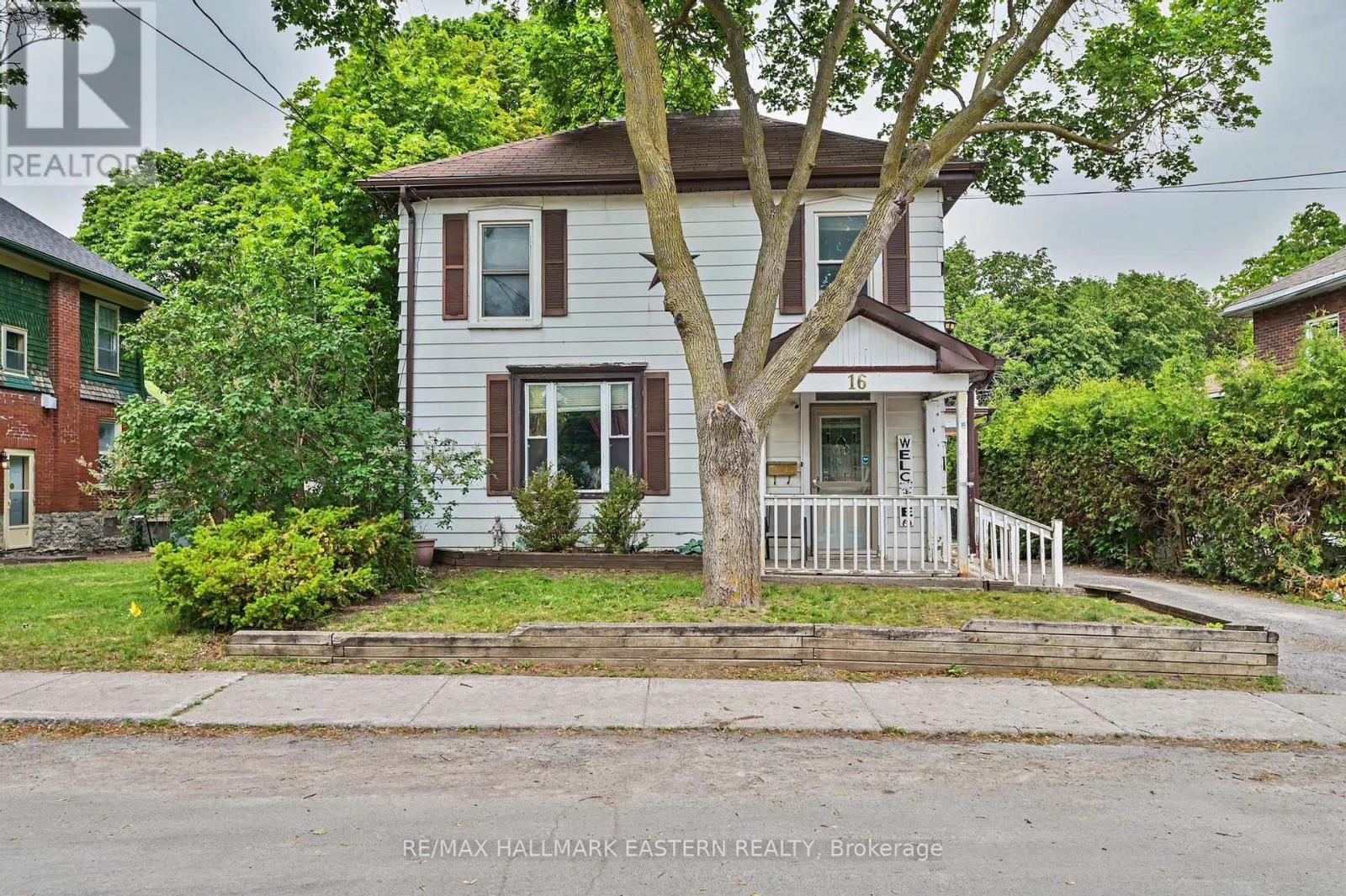 16 Holloway Street Property Photo 3