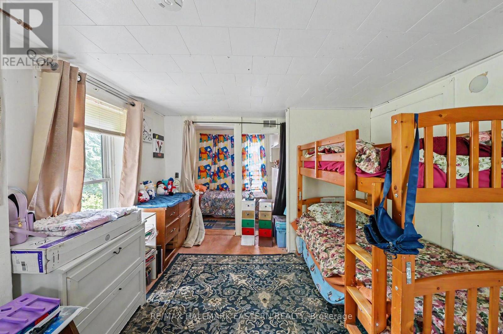 16 Holloway Street Property Photo 22