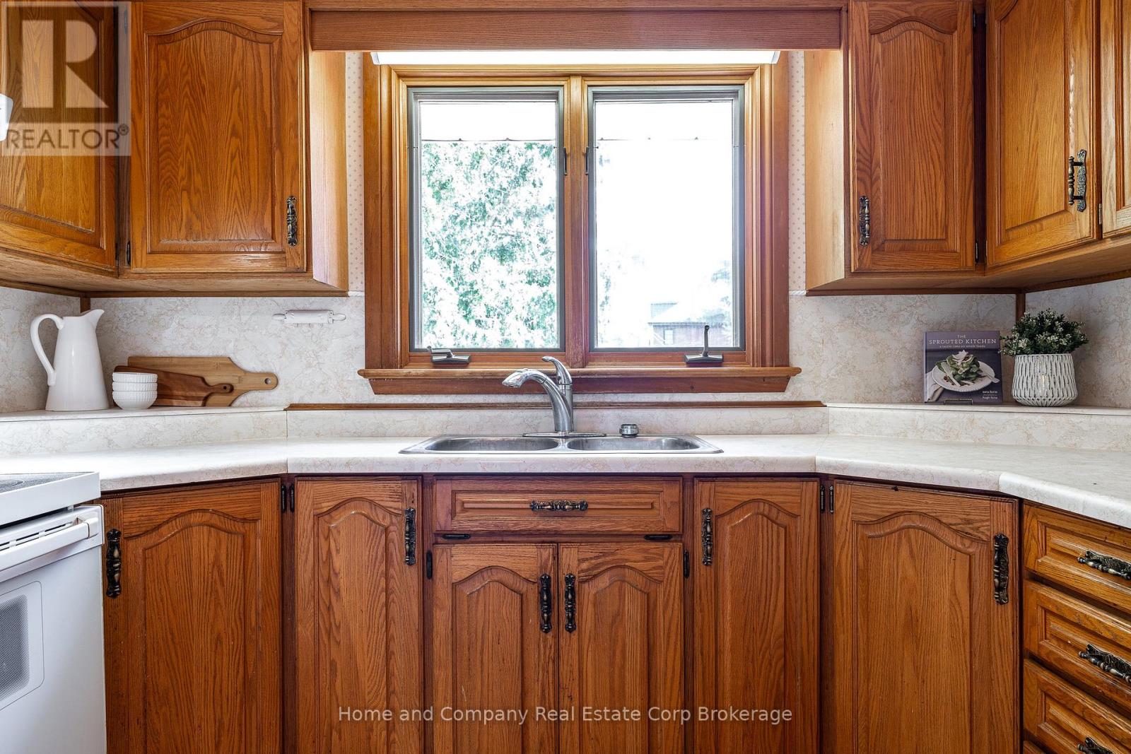 354 West Gore Street Property Photo 15