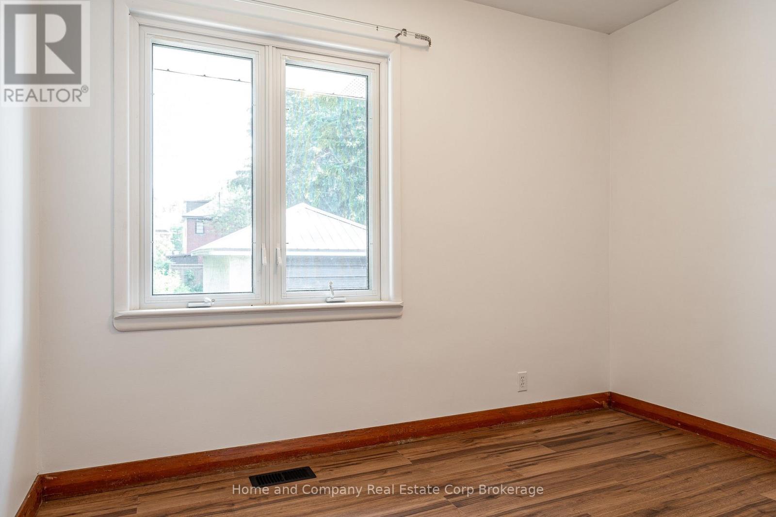 354 West Gore Street Property Photo 23