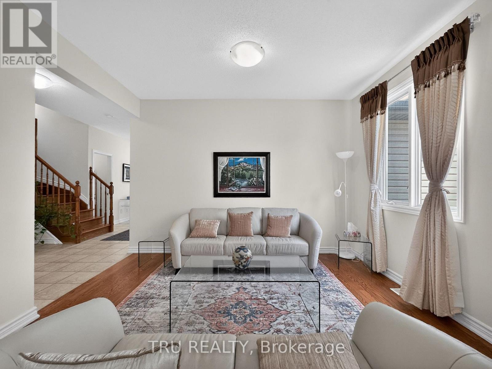 200 Celtic Ridge Crescent Property Photo 6