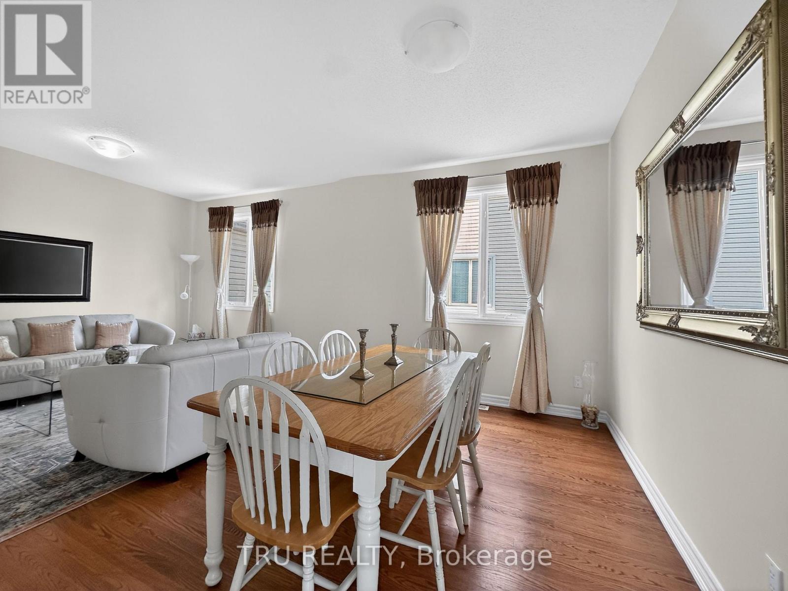 200 Celtic Ridge Crescent Property Photo 9