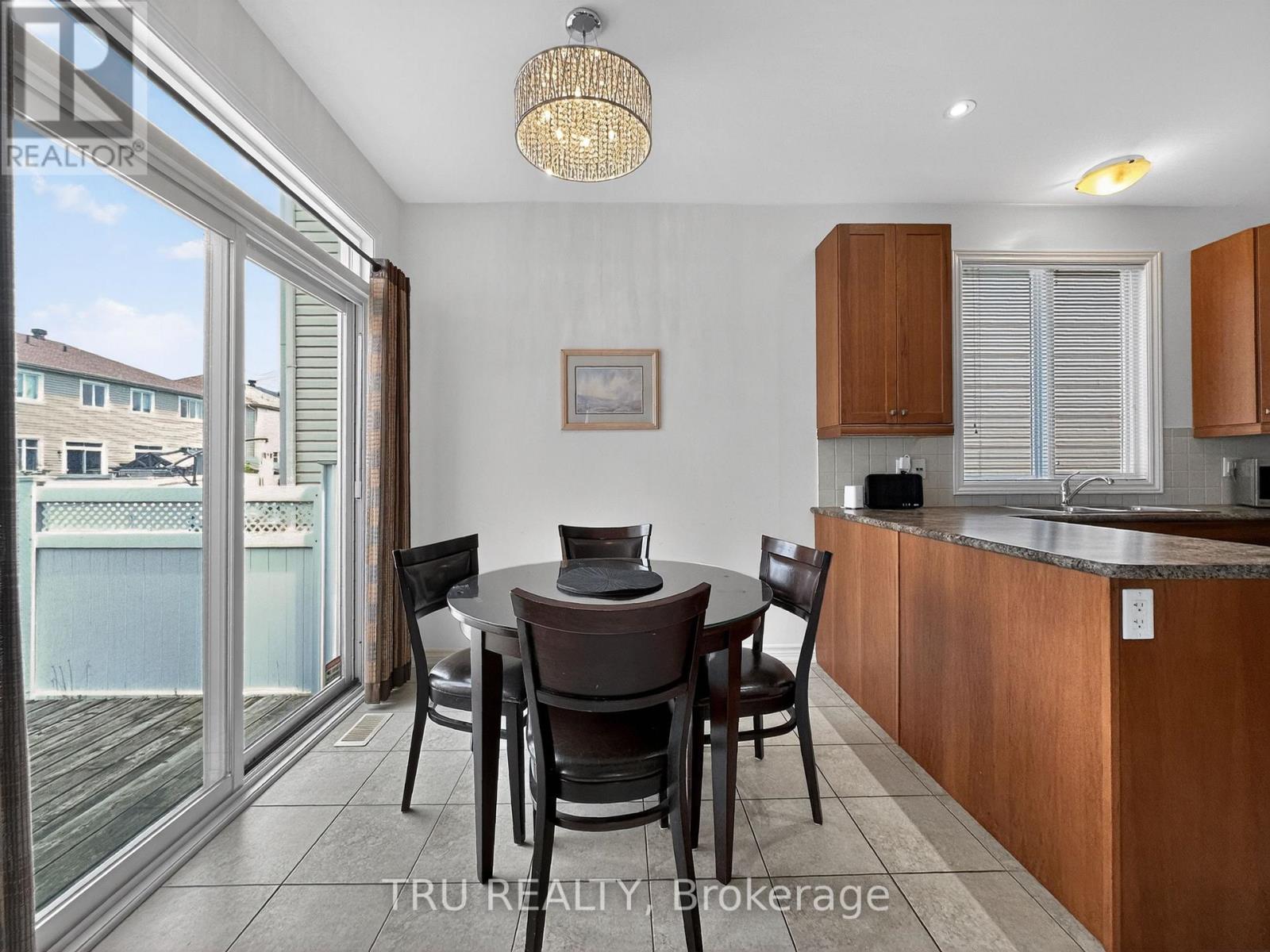 200 Celtic Ridge Crescent Property Photo 16