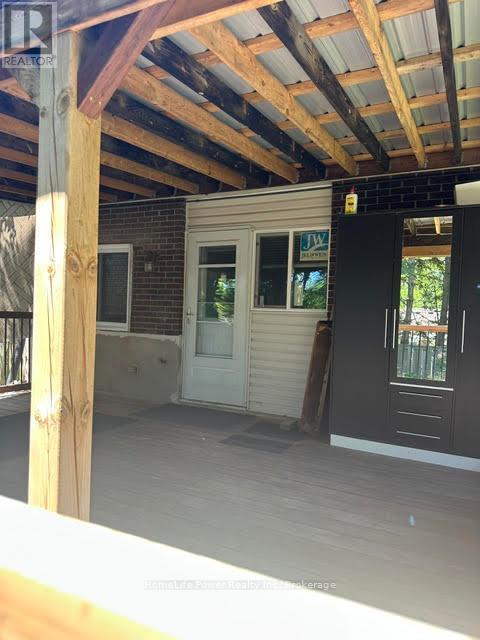 165 Bechtel Street W Property Photo 2