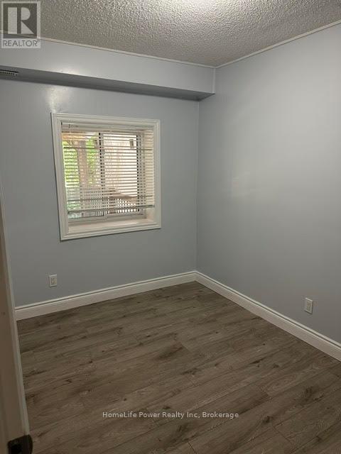 165 Bechtel Street W Property Photo 6