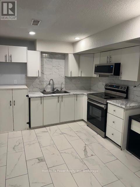 165 Bechtel Street W Property Photo 8