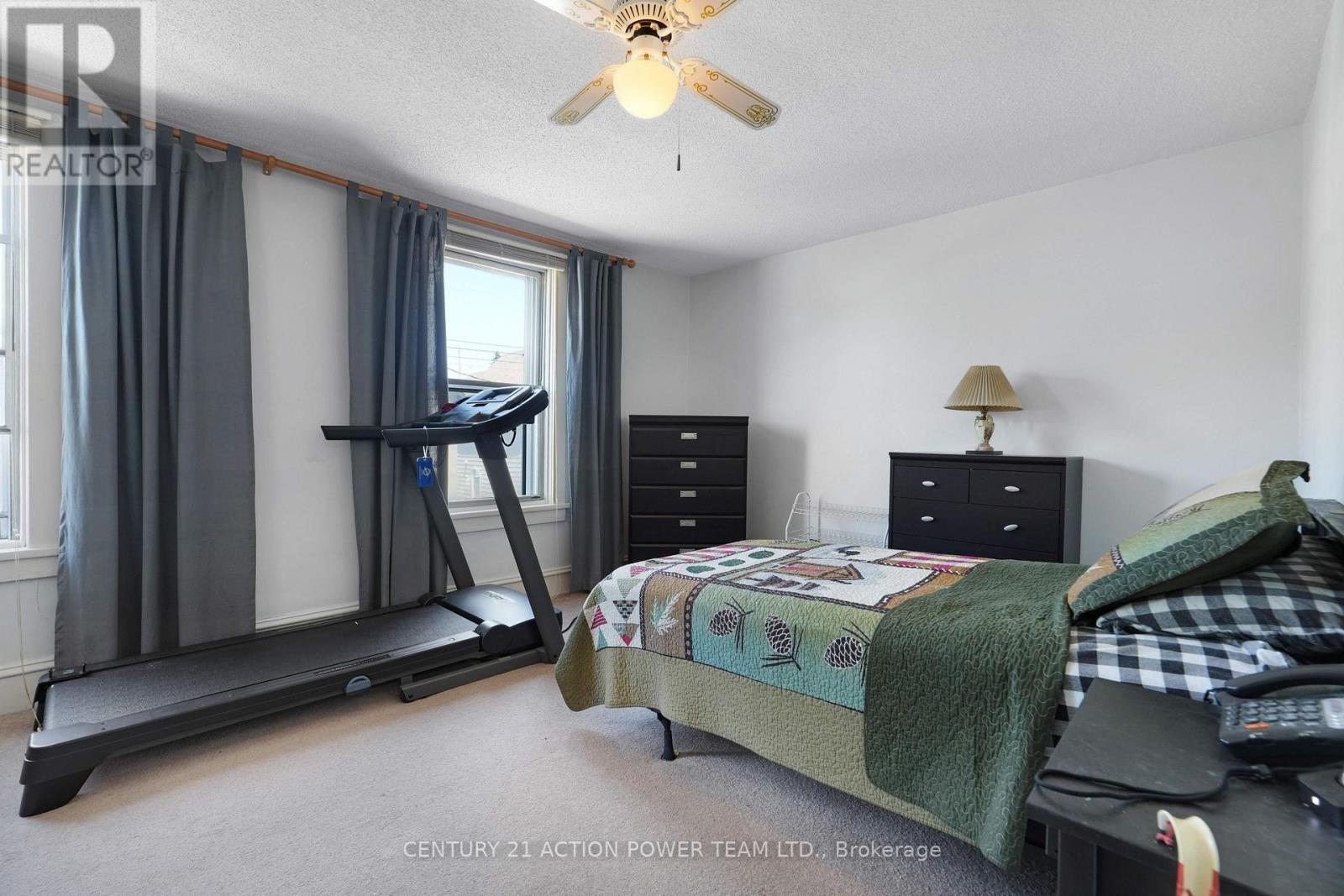 222 Montfort Street Property Photo 15