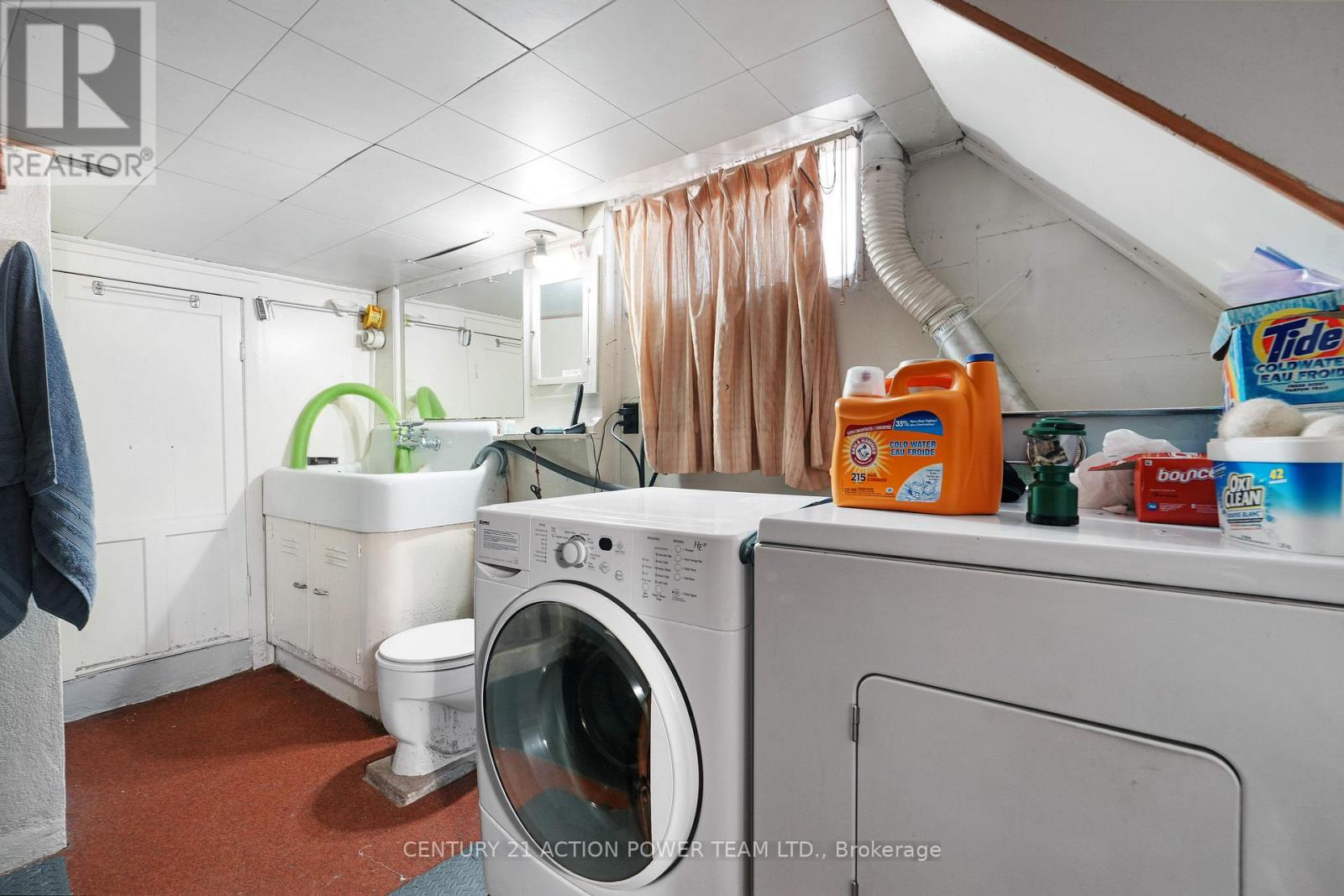 222 Montfort Street Property Photo 20