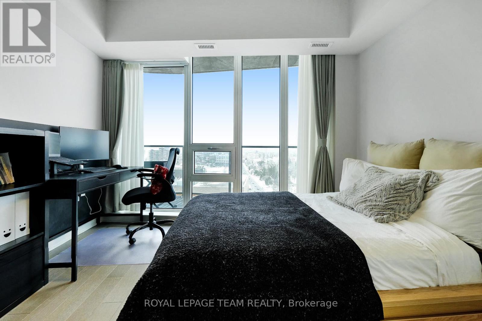 1508 - 805 Carling Avenue Property Photo 14