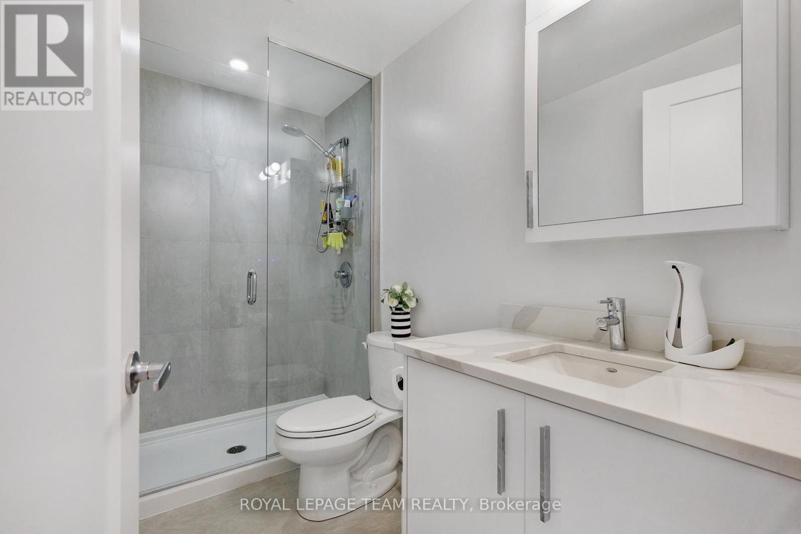 1508 - 805 Carling Avenue Property Photo 15