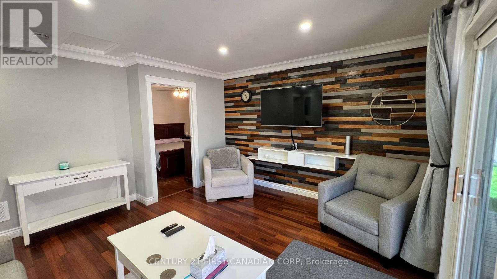 764 Classic Drive Property Photo 9