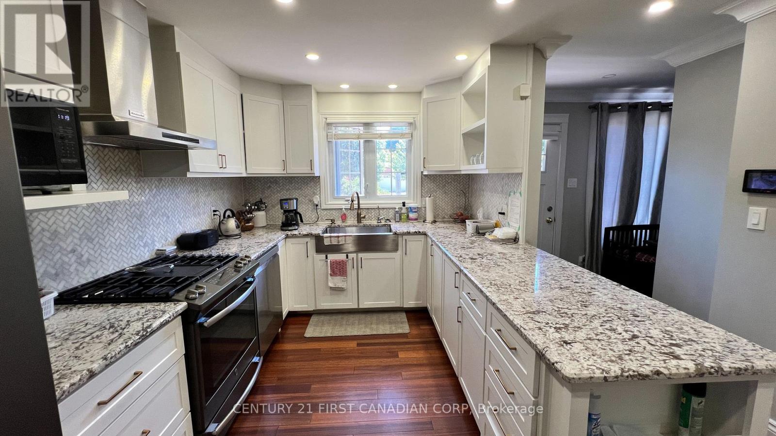 764 Classic Drive Property Photo 11