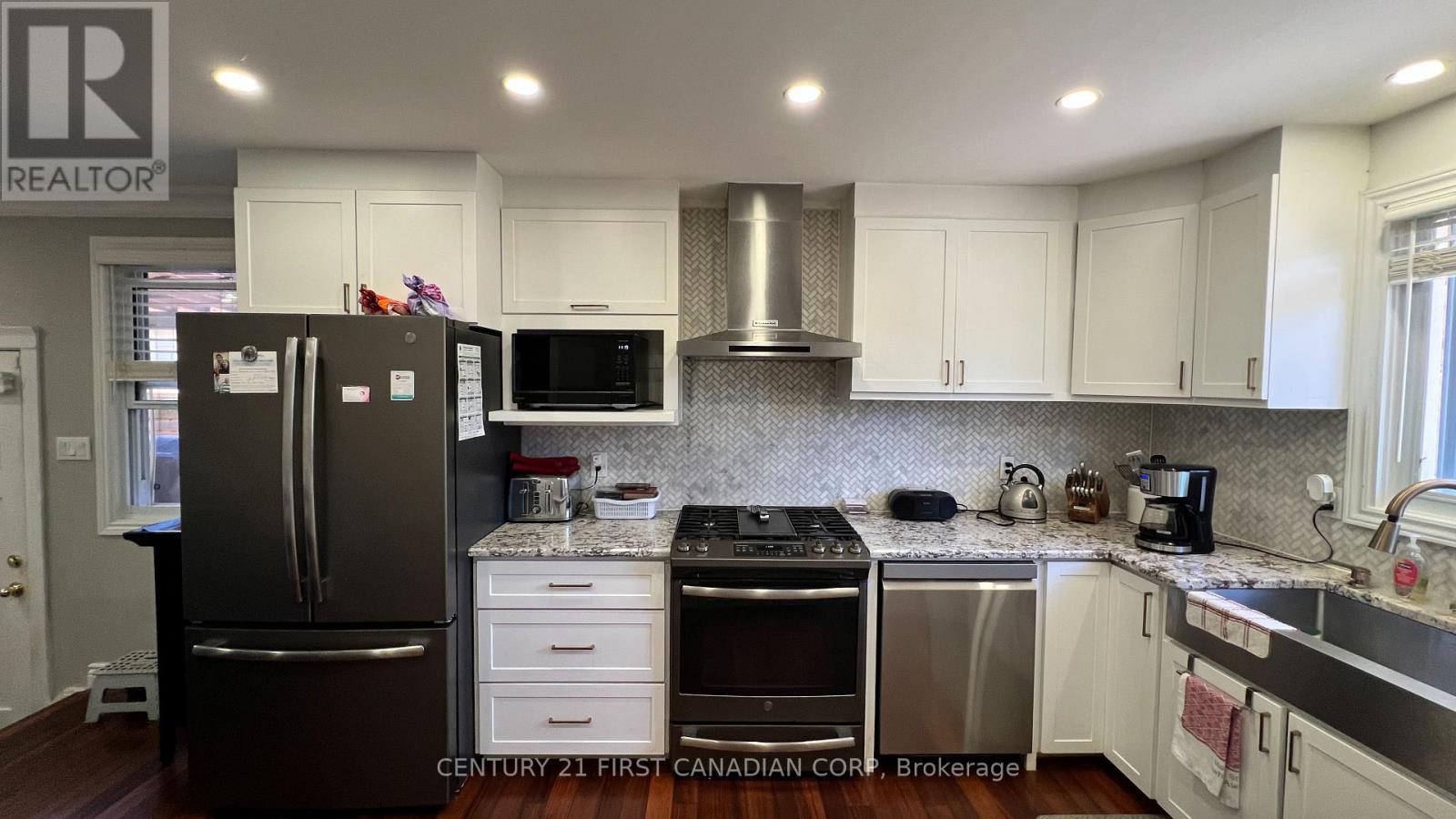 764 Classic Drive Property Photo 13