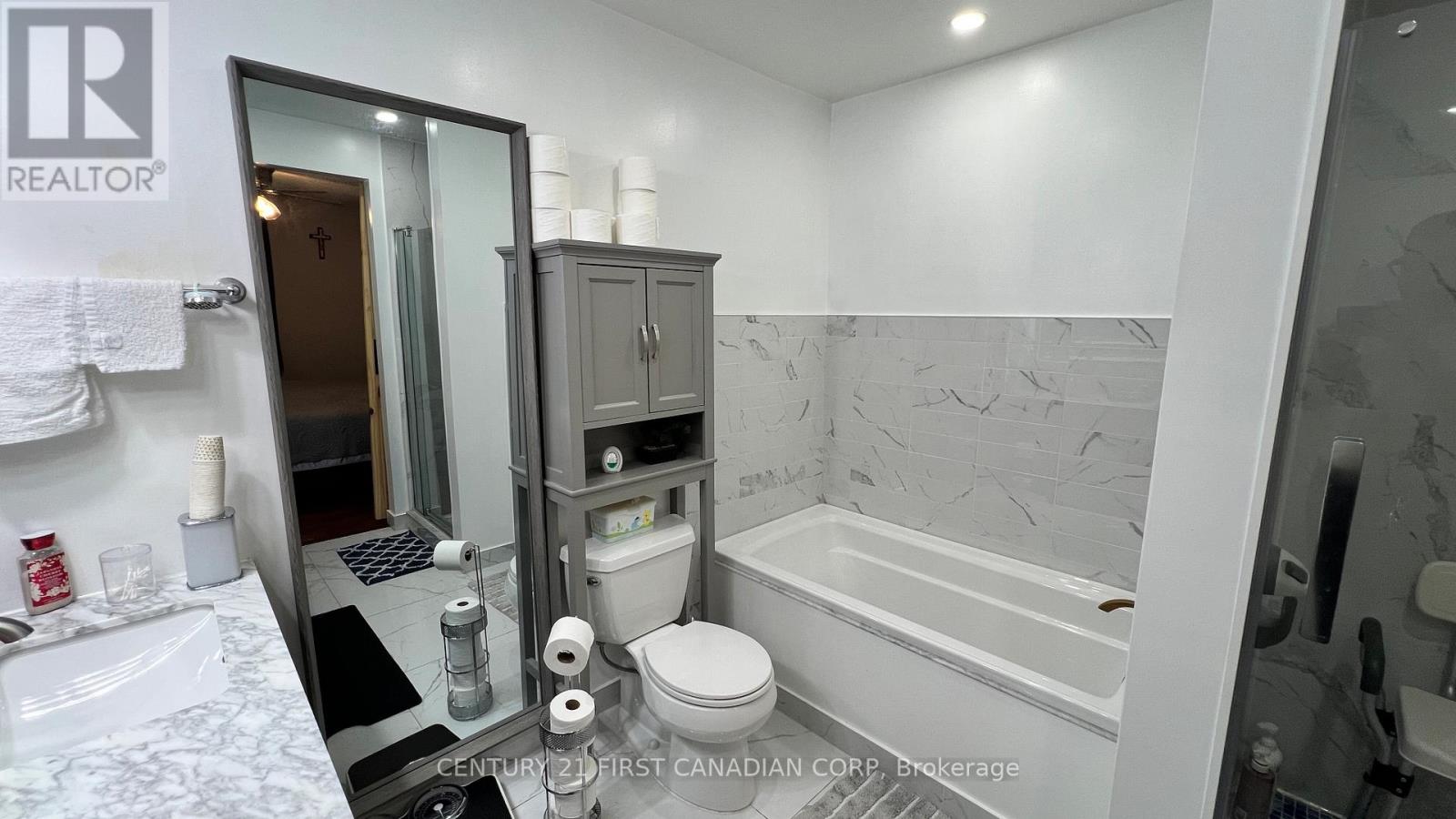 764 Classic Drive Property Photo 24