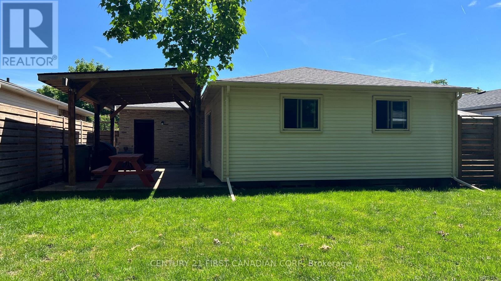 764 Classic Drive Property Photo 33