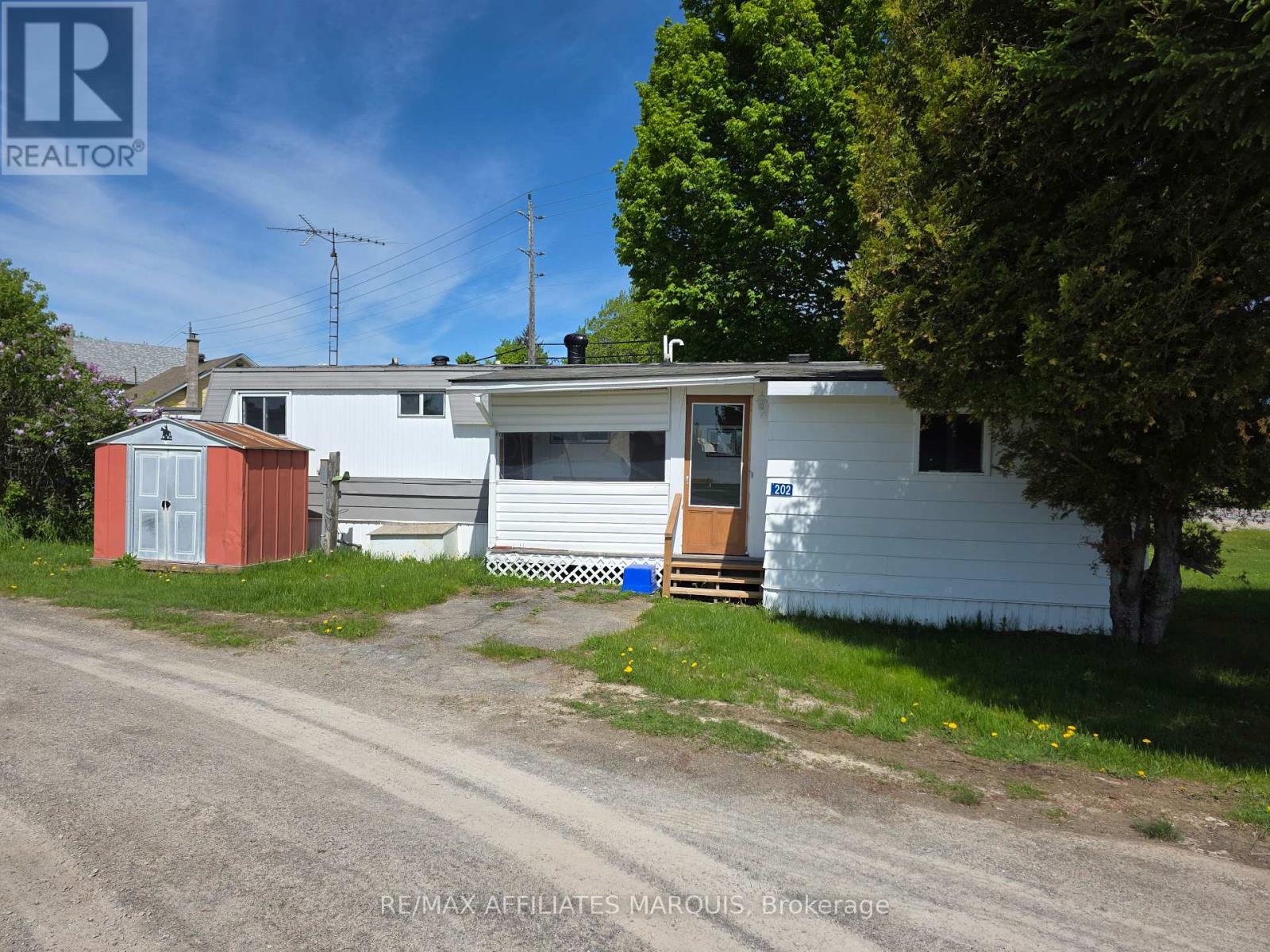 202 Jack Street Property Photo 1