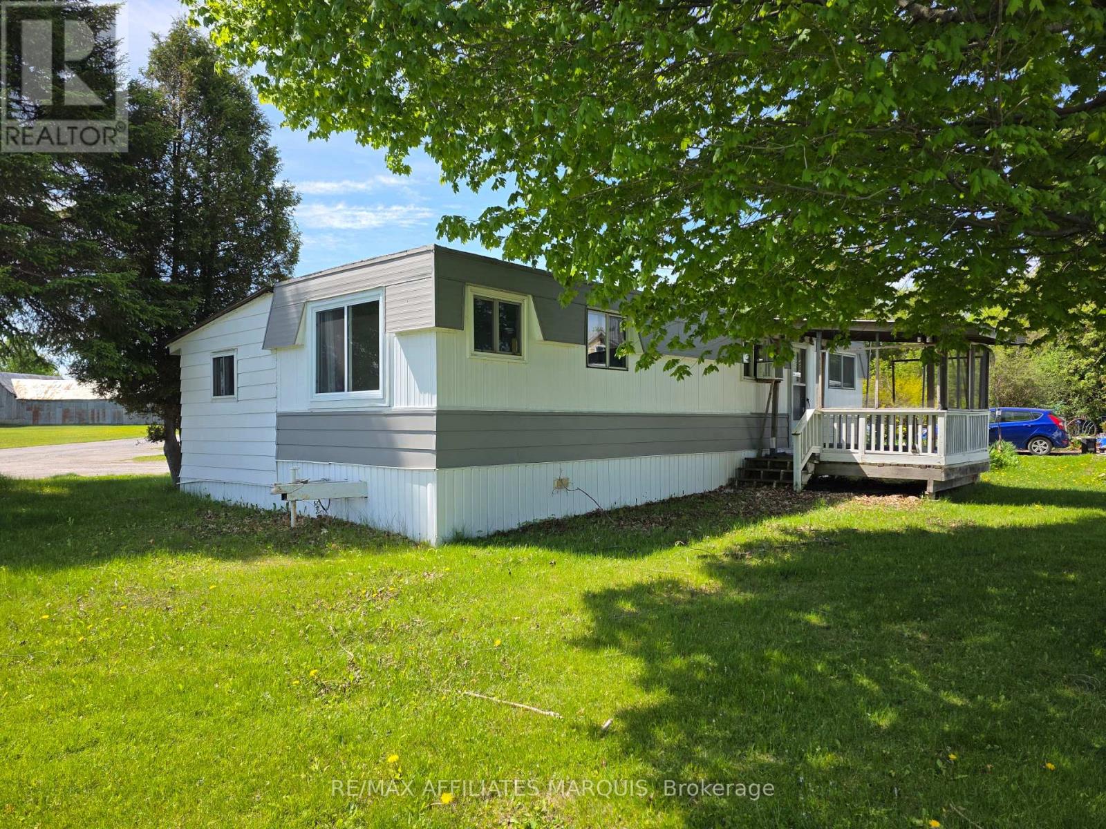 202 Jack Street Property Photo 3
