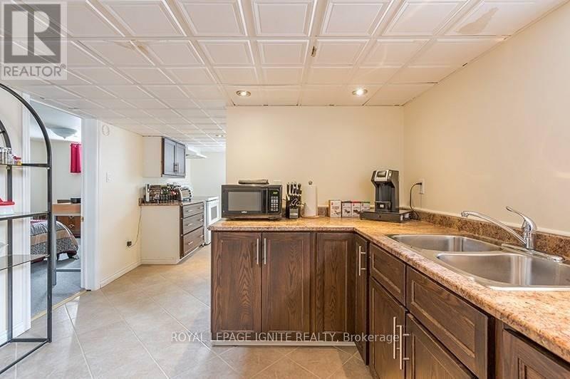 947 Southlawn Drive Property Photo 16