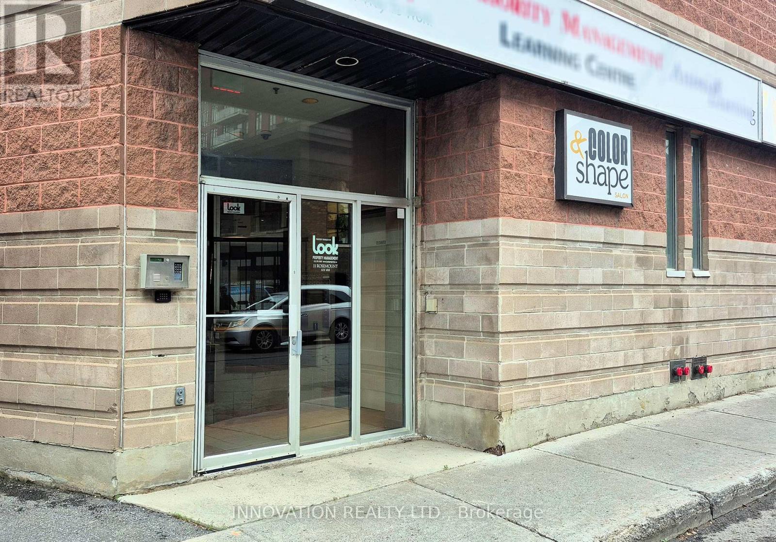 101 - 11 ROSEMOUNT AVENUE