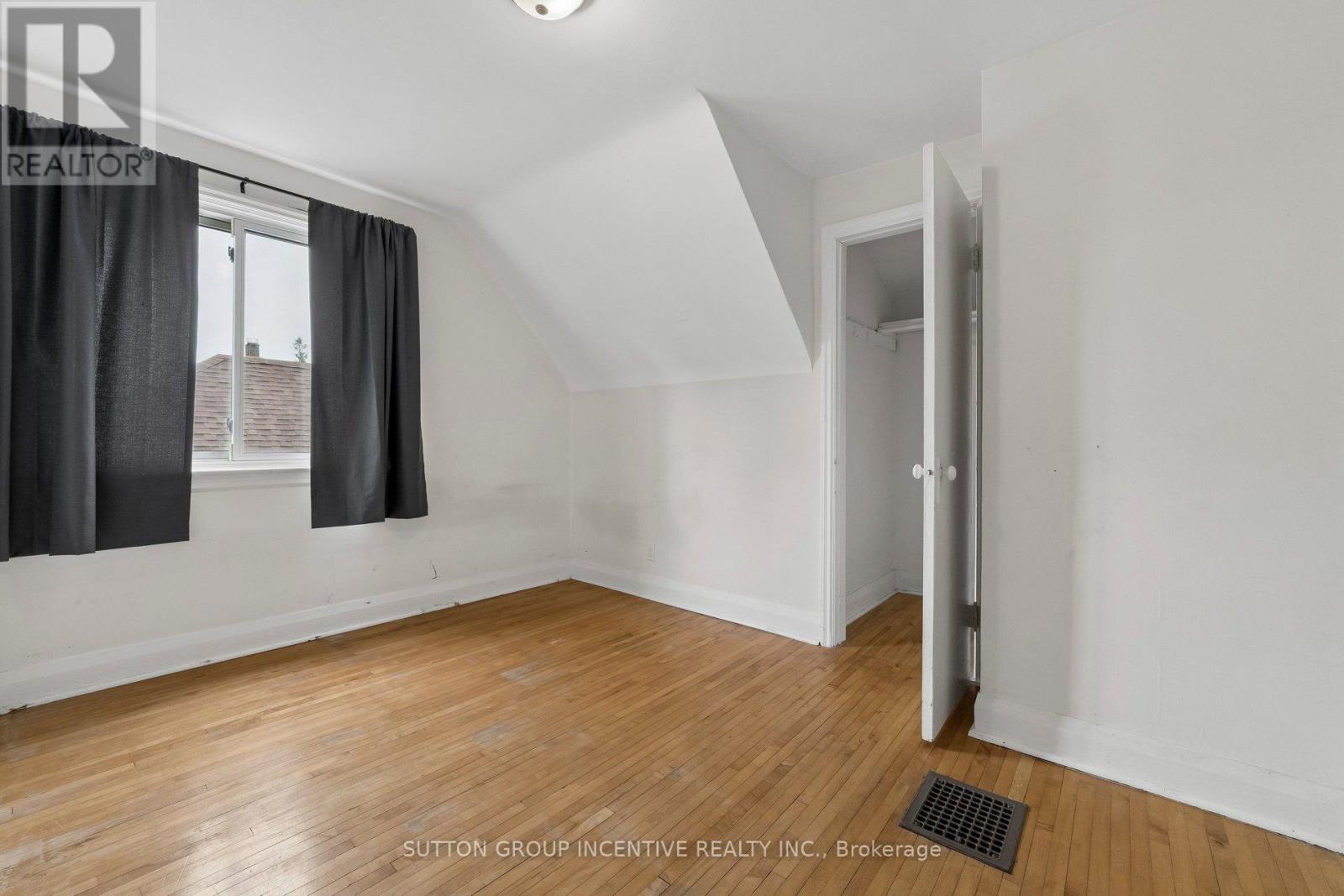581 Arndon Avenue Property Photo 17
