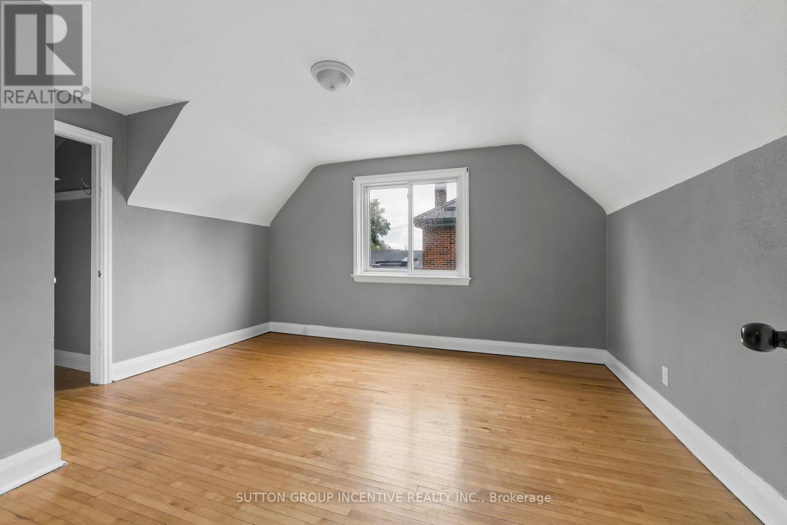 581 Arndon Avenue Property Photo 23